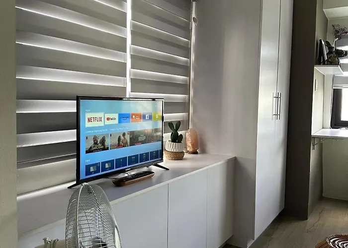 Aparthotel Cozy Nature-inspired Unit In Cubao *