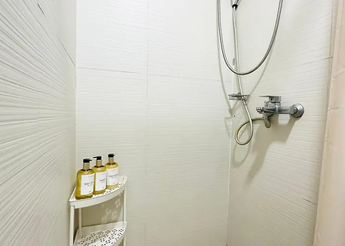 Cozy Nature-inspired Unit In Cubao